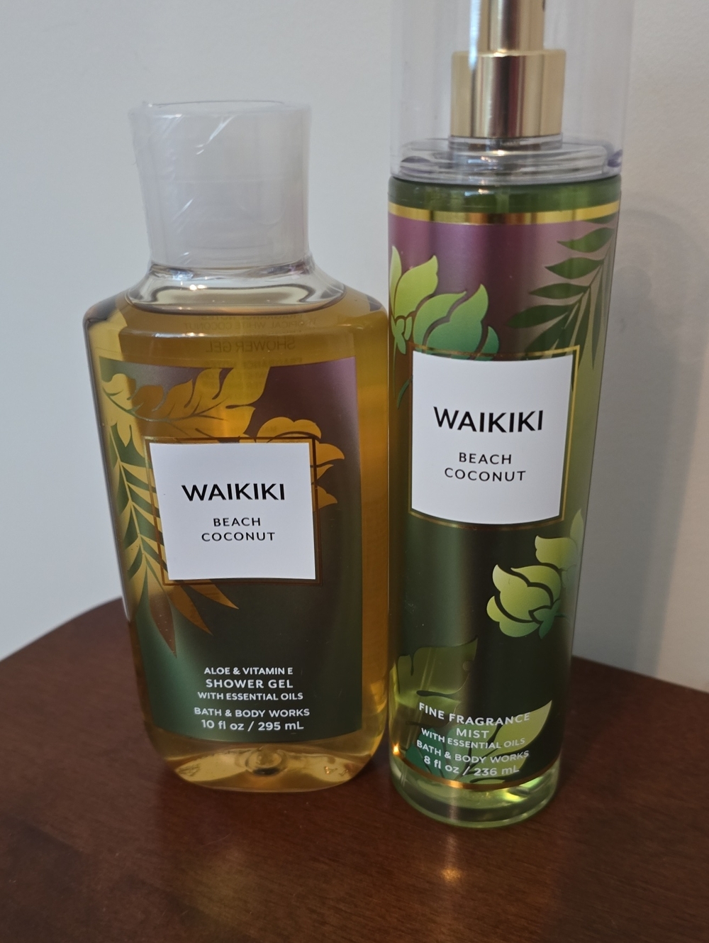 Bath & Body Works Waikiki Beach Coconut Shower Gel & Mist